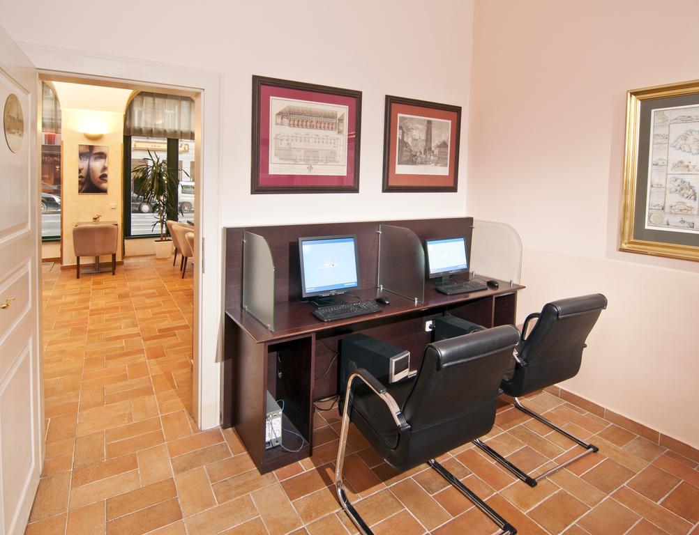 1 Hotell