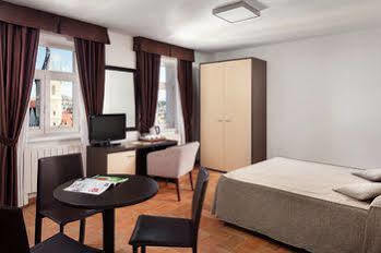 Hotell 1 4*