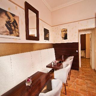 1 Hotell