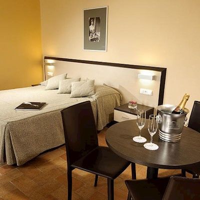 1 Hotell